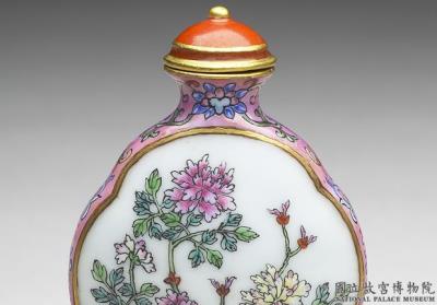 图片[2]-Famille-rose snuff bottle with imperial poetry and floral decoration, Qing dynasty, Qianlong reign (1736-1795)-China Archive